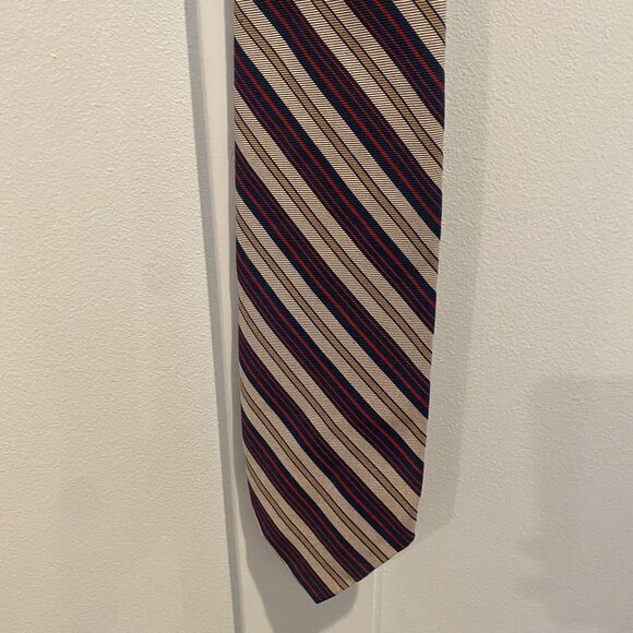 Vintage Silk Repp Tie Dawahare’s Of Kentucky Blue Red Striped Patriotic Colors - Picture 7 of 12